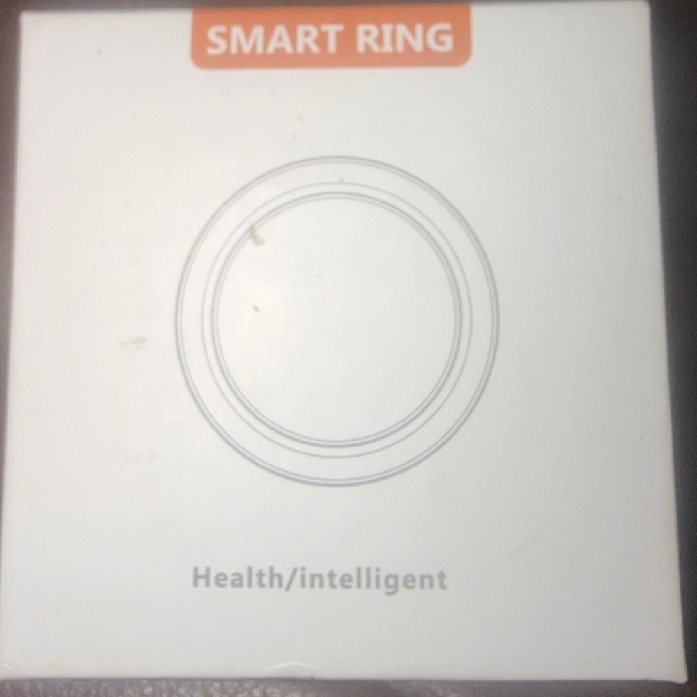 Smart Health Tracking Ring in Gold - Picture 9 of 10